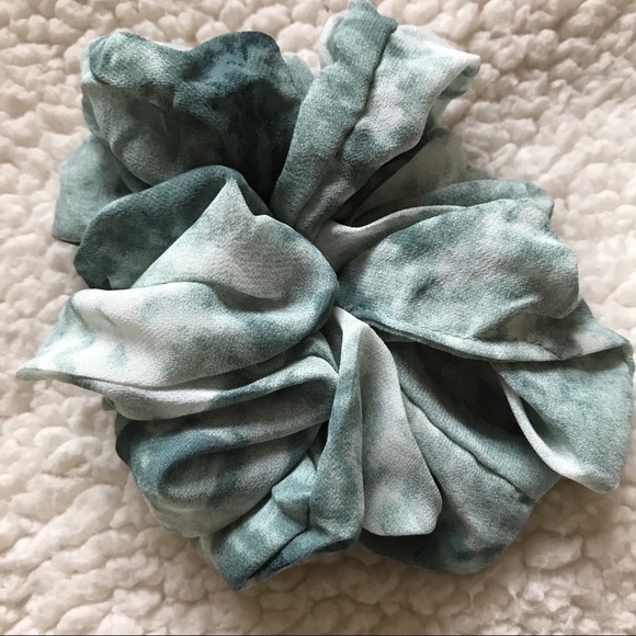 Altar’d State accessory bundle - Picture 4 of 6